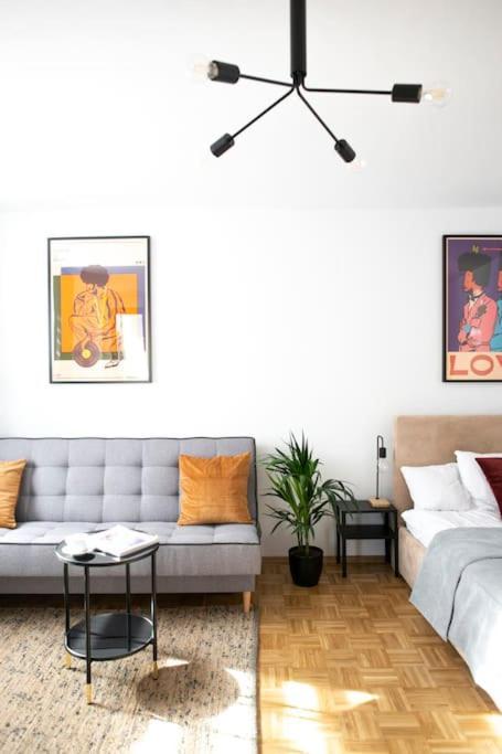 Oomph Warsaw Center Well Designed Apartment With Balcony Ngoại thất bức ảnh