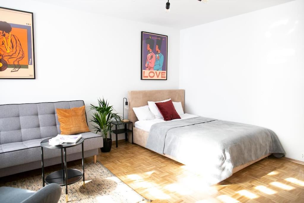 Oomph Warsaw Center Well Designed Apartment With Balcony Ngoại thất bức ảnh